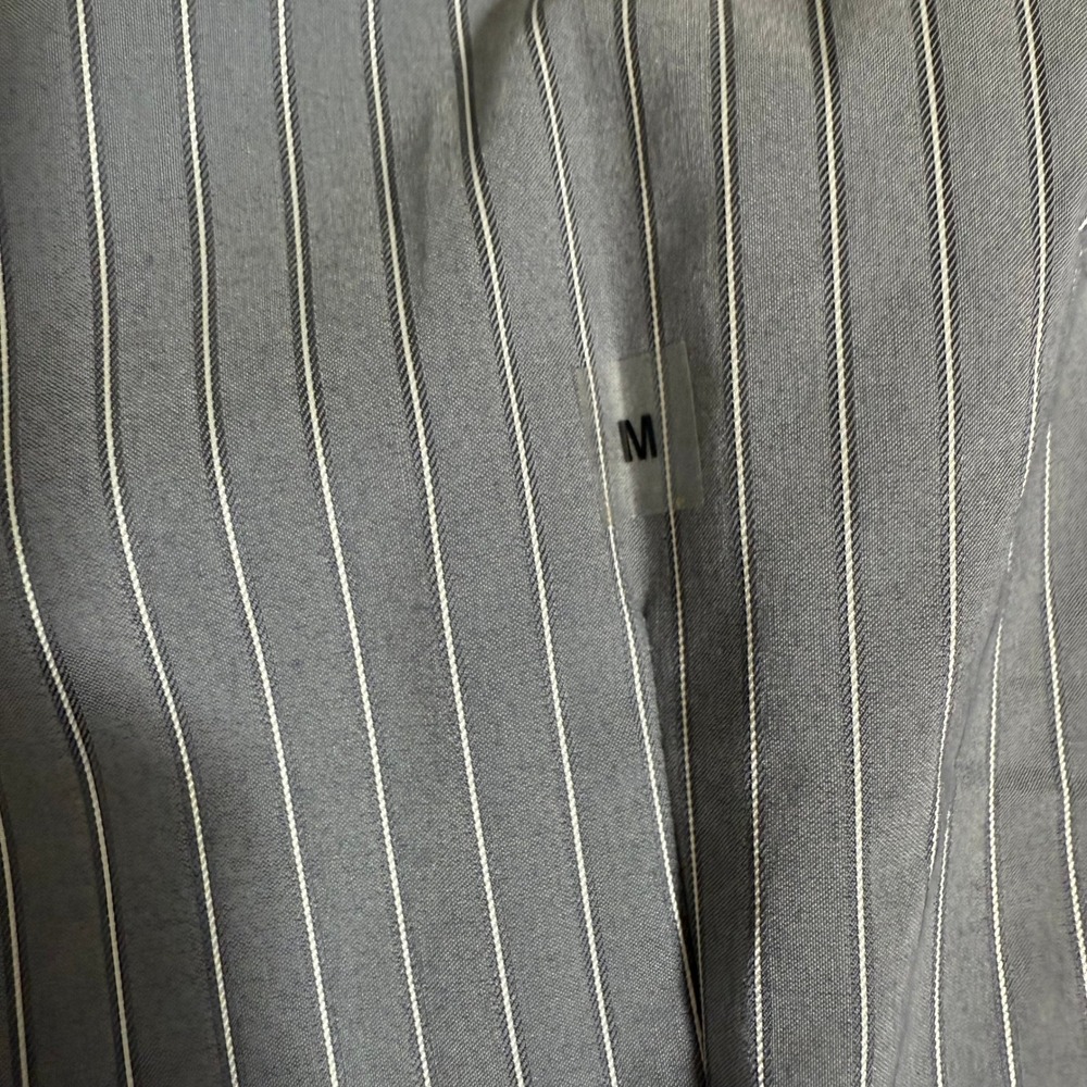 Express Design Studio womens Button Front Shirt G… - image 10